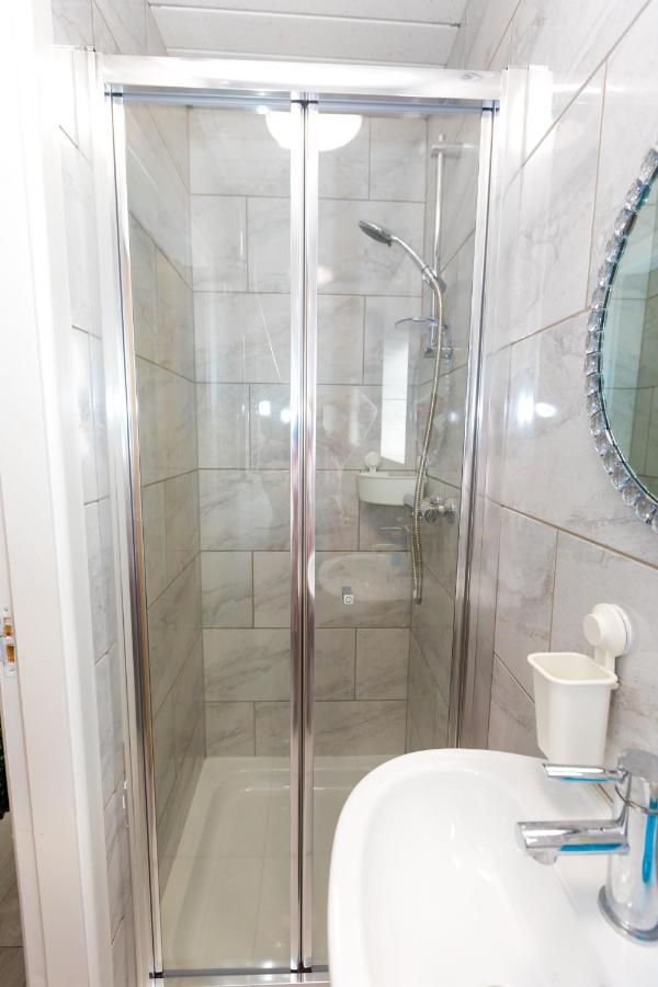 Comfortable Stay In Shirley, Solihull - Room-2 מראה חיצוני תמונה