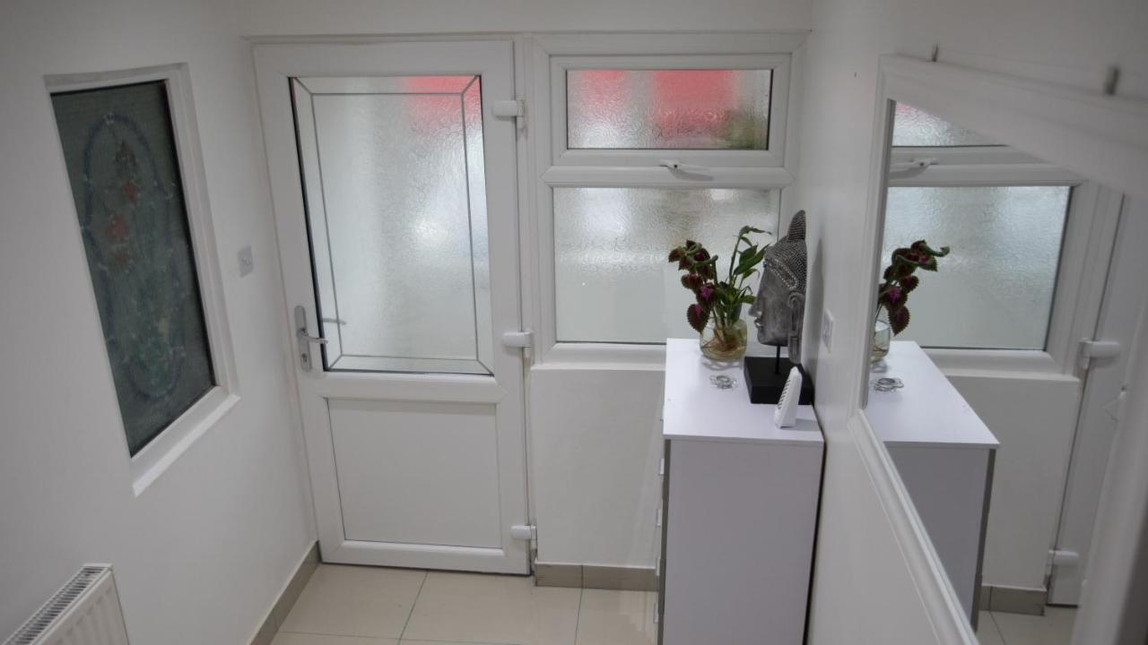 Comfortable Stay In Shirley, Solihull - Room-2 מראה חיצוני תמונה